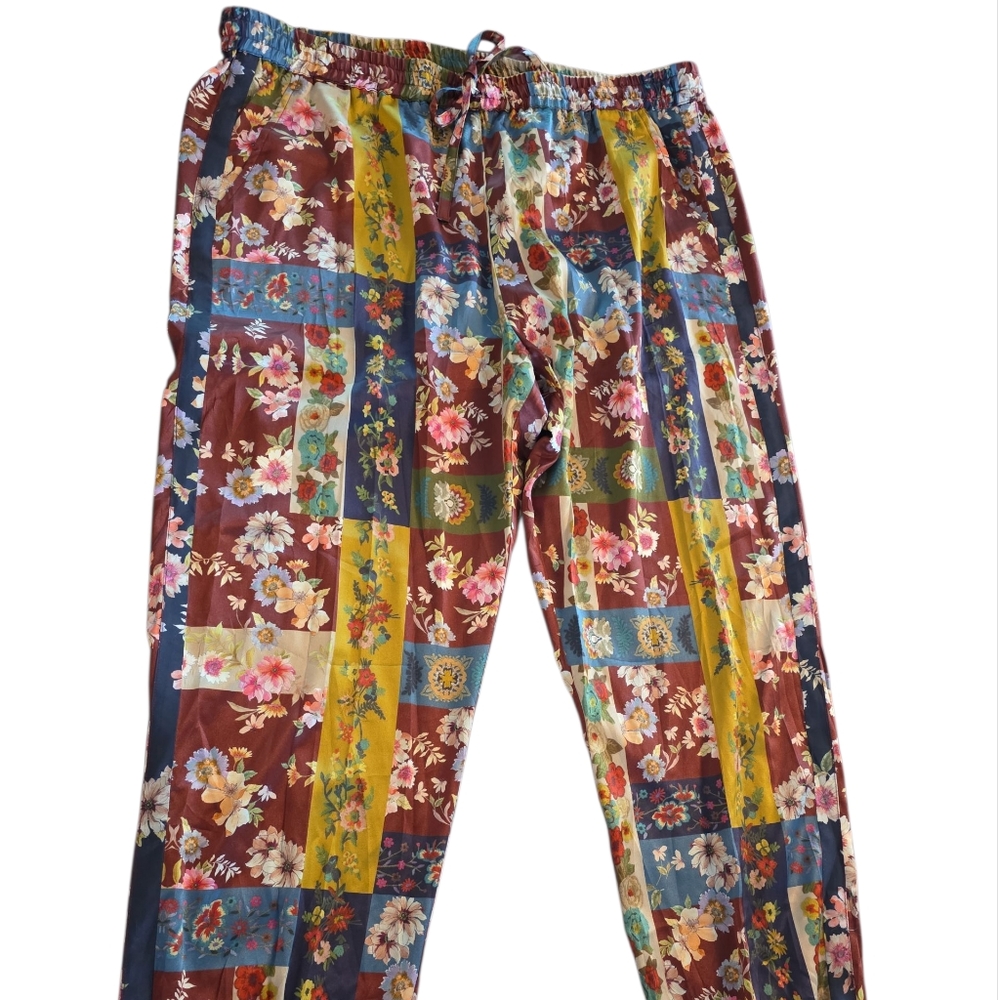 Johnny Was 100% Silk Multicolor Floral Jogger Pants